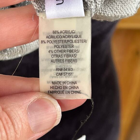 Calvin Klein Women's Silver Chevron Print Infinity Loop Scarf. NEW - Picture 10 of 11